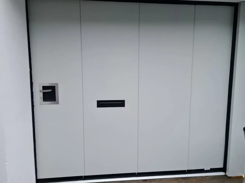 7202969768001479998